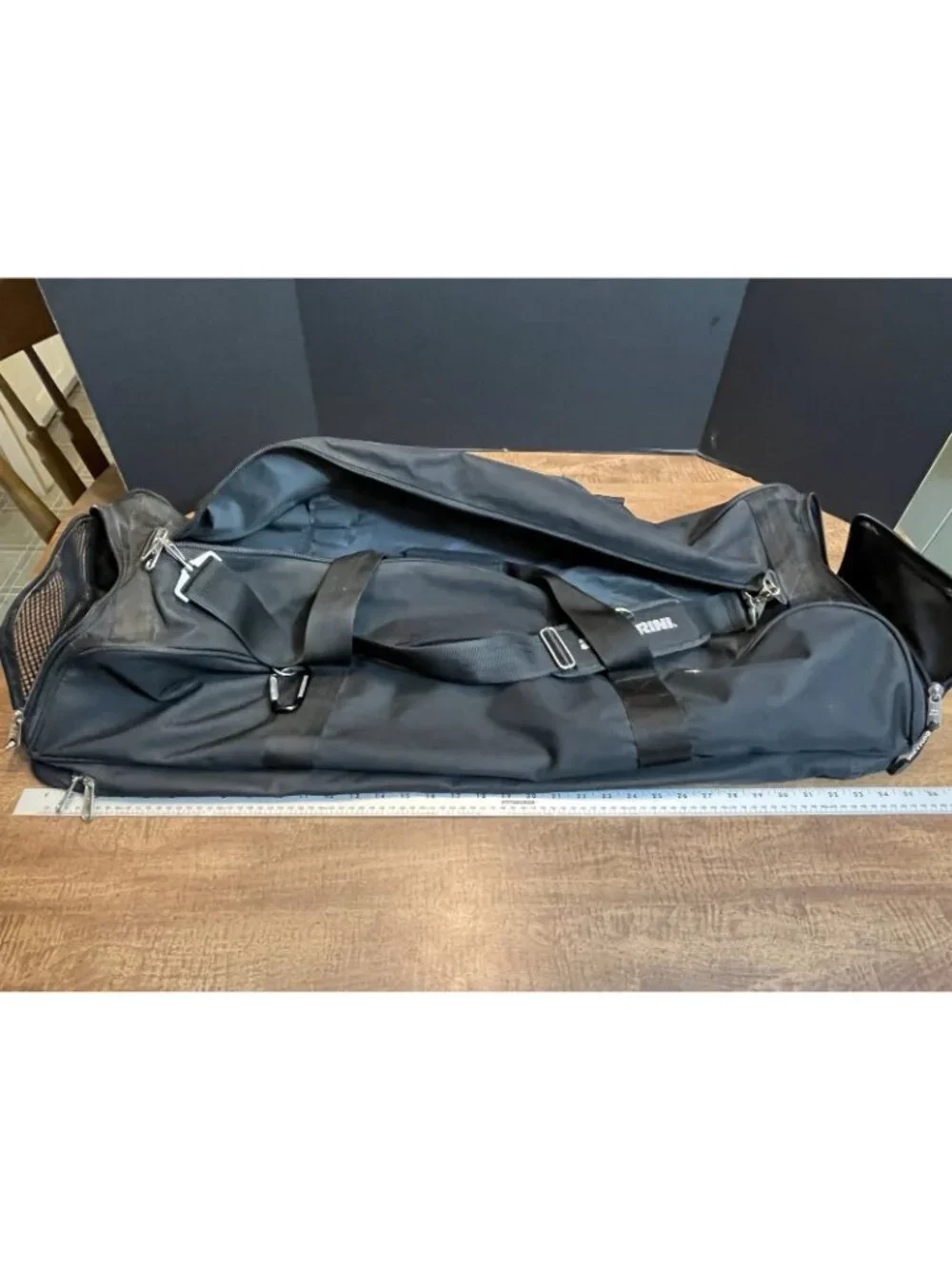 DeMarini Baseball Softball Duffle Equipment Bat Storage Bag Black Yellow 35
